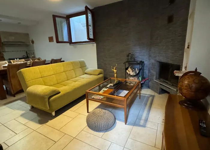 Il Caminetto Oda ve Kahvaltı Dormelletto
